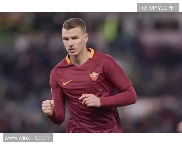 足球球星洗完澡后放松瞬间展现不一样的生活状态 足球球星洗完澡后放松瞬间展现不一样的生活状态